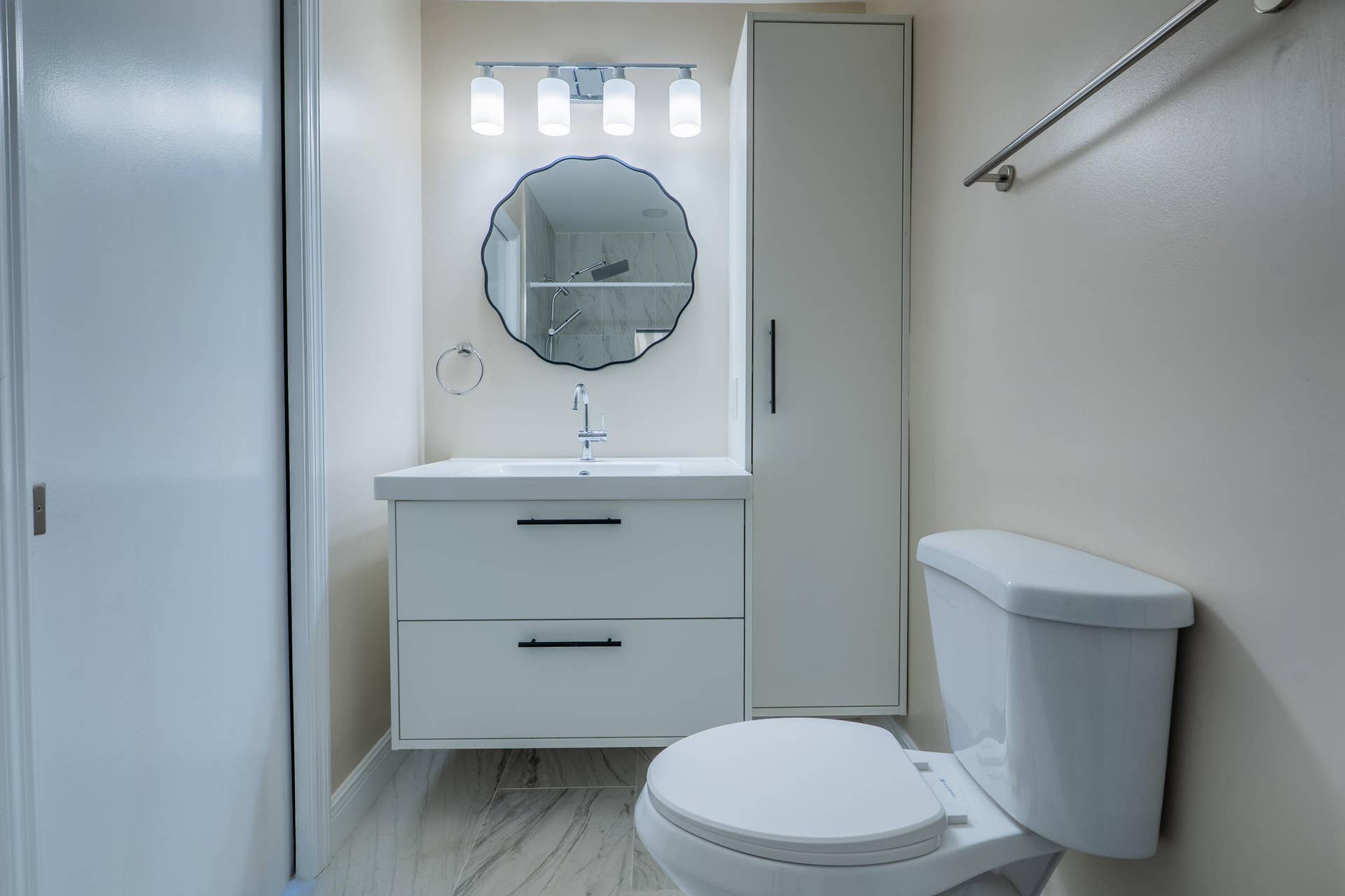 14339 Canalview Drive, #D, Delray Beach, FL 33484 bathroom1