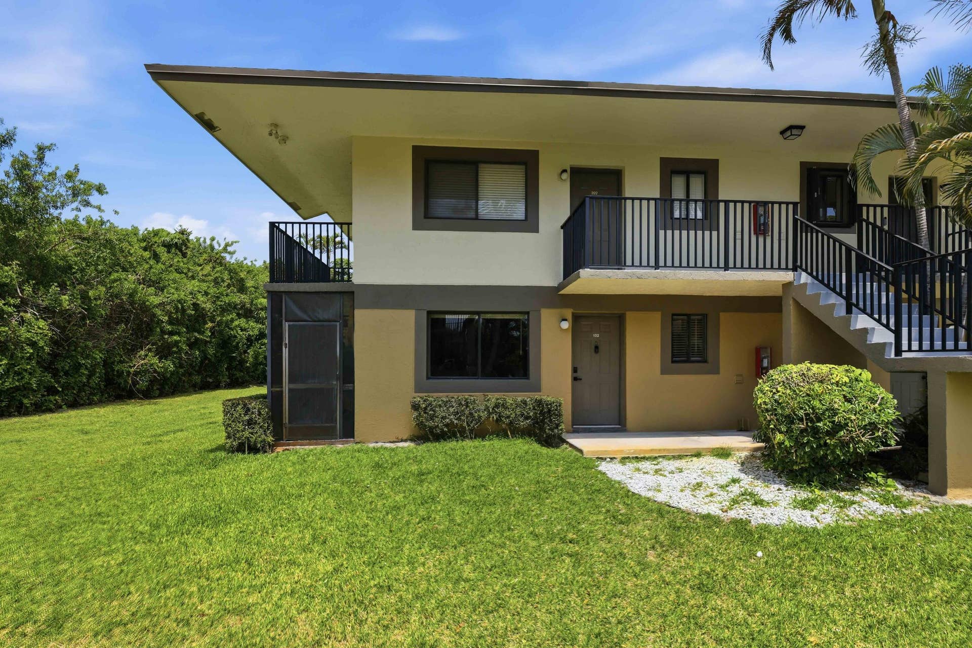 545 Trace Circle, #102, Deerfield Beach, FL 33441 2J9A4783