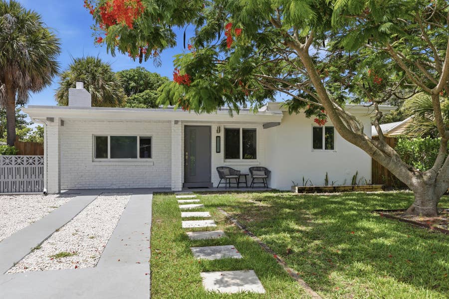 Property photo for 1225 15th Avenue N, Lake Worth Beach, FL