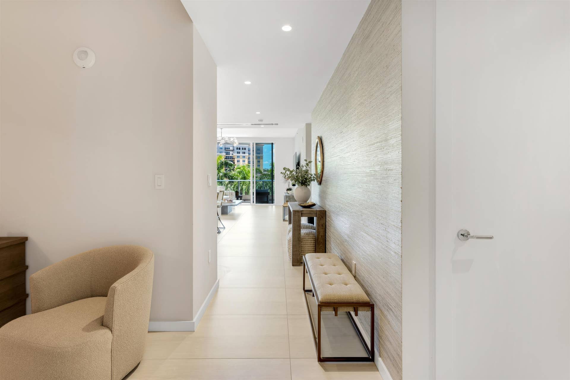 200 SE Mizner Boulevard, #410, Boca Raton, FL 33432 ENTRANCE