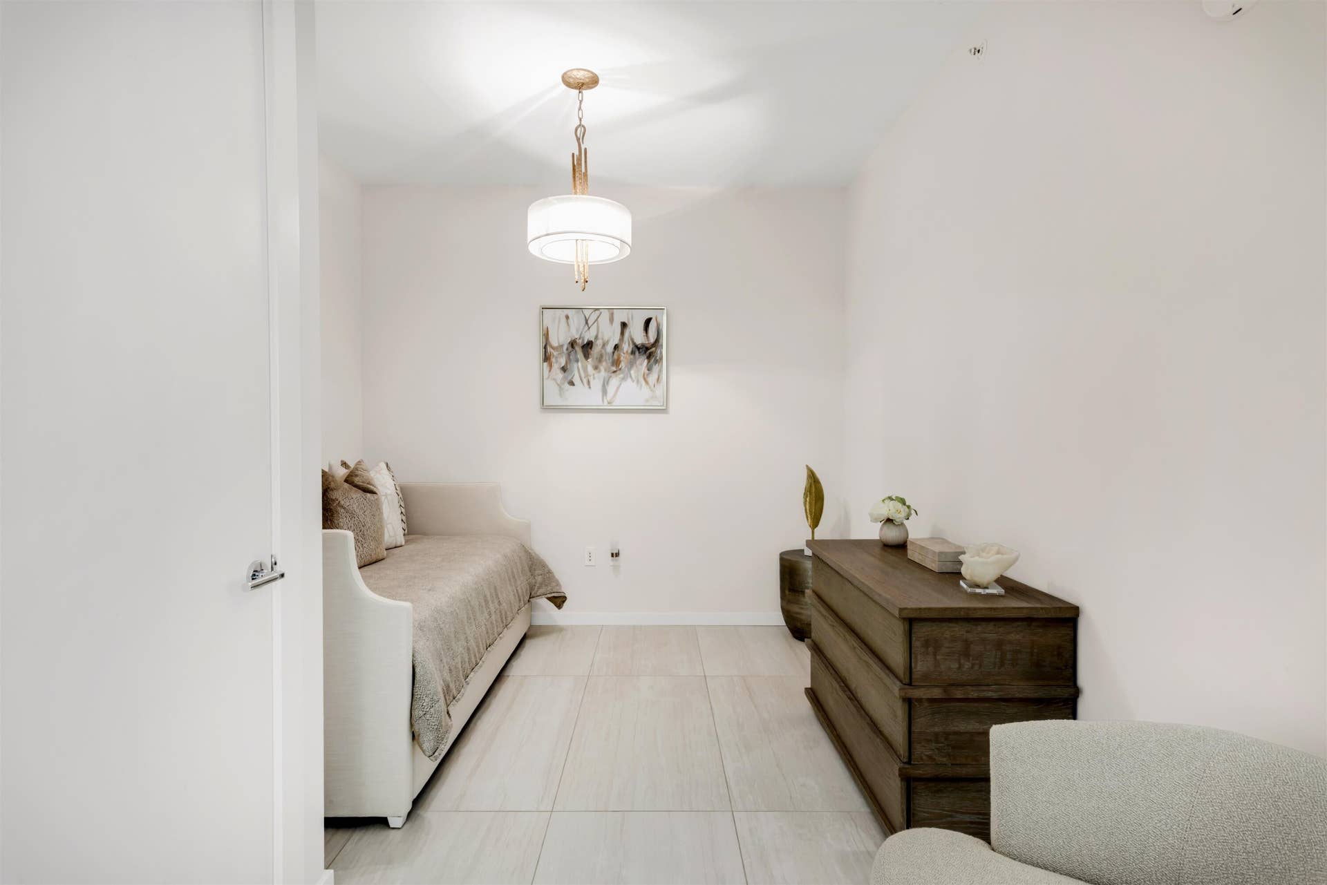 200 SE Mizner Boulevard, #410, Boca Raton, FL 33432 Den/Guest Room