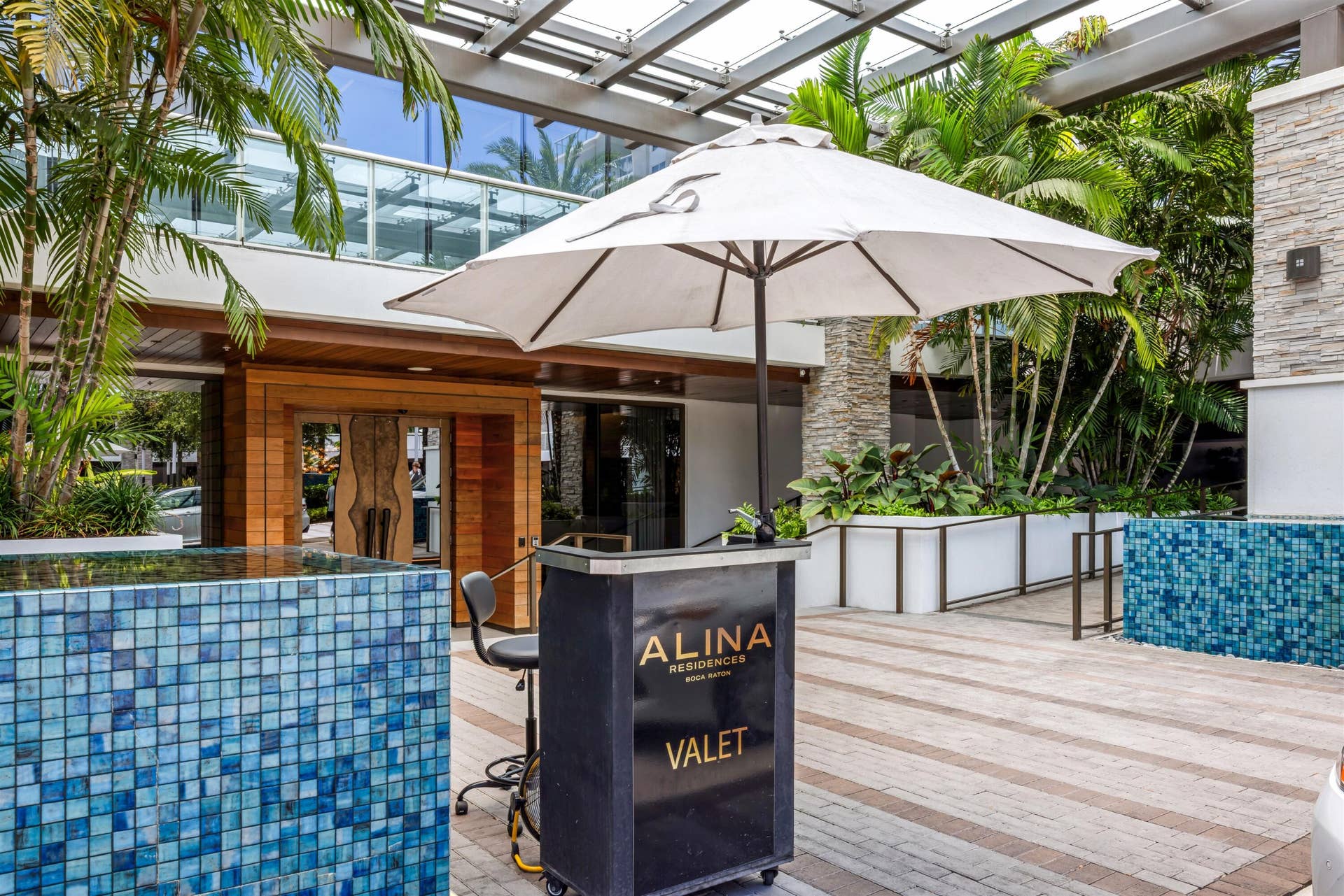 200 SE Mizner Boulevard, #410, Boca Raton, FL 33432 VALET_PARKING_COMMON_AREA