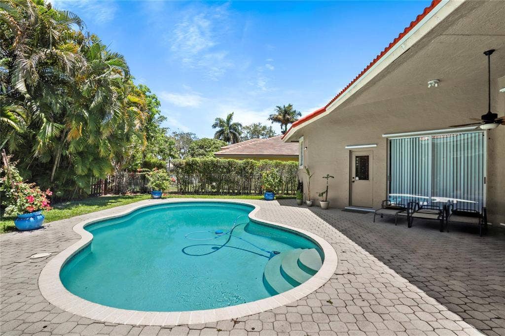 6421 NW 41st Street, Coral Springs, Coral Springs, FL 33067 GetMedia (32)