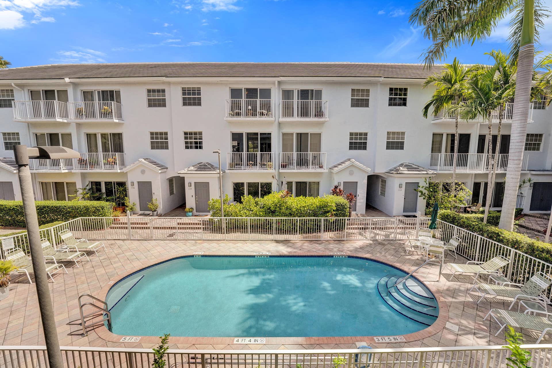 2725 NE 8th Avenue, #104, Wilton Manors, FL 33334 DSC01531