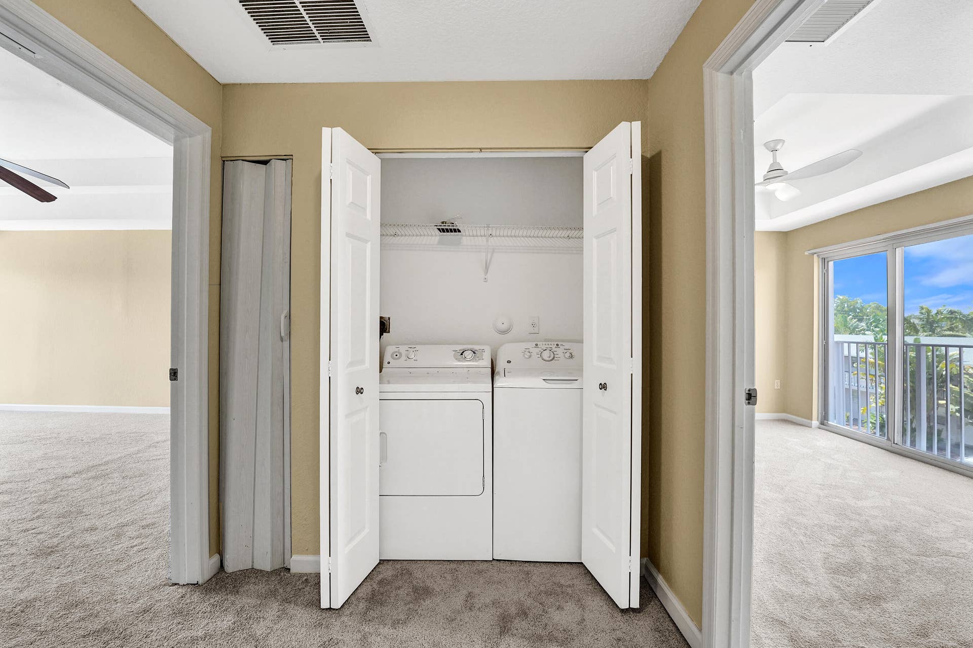 2725 NE 8th Avenue, #104, Wilton Manors, FL 33334 DSC01543