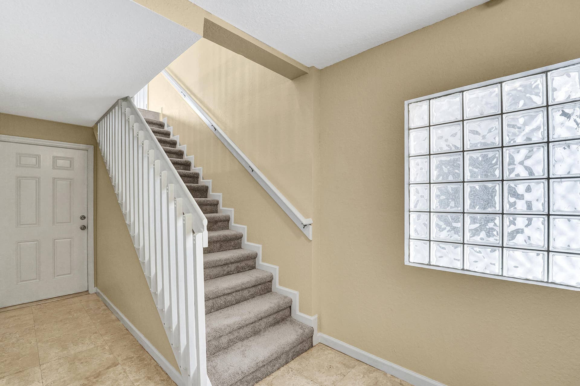 2725 NE 8th Avenue, #104, Wilton Manors, FL 33334 DSC01405