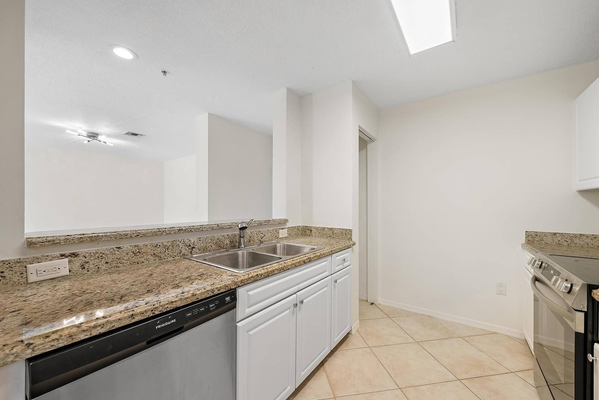 1209 Main St apt 304-6