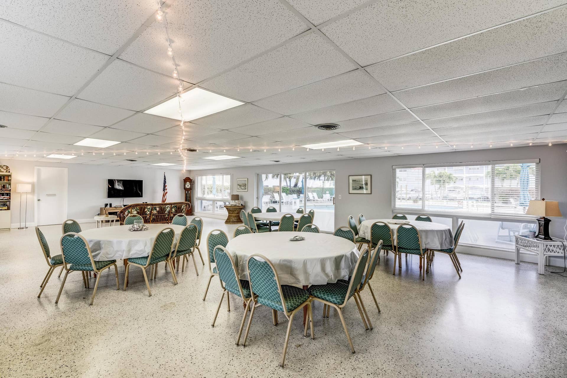 100 Shore Court, #307, North Palm Beach, FL 33408 clubhouse