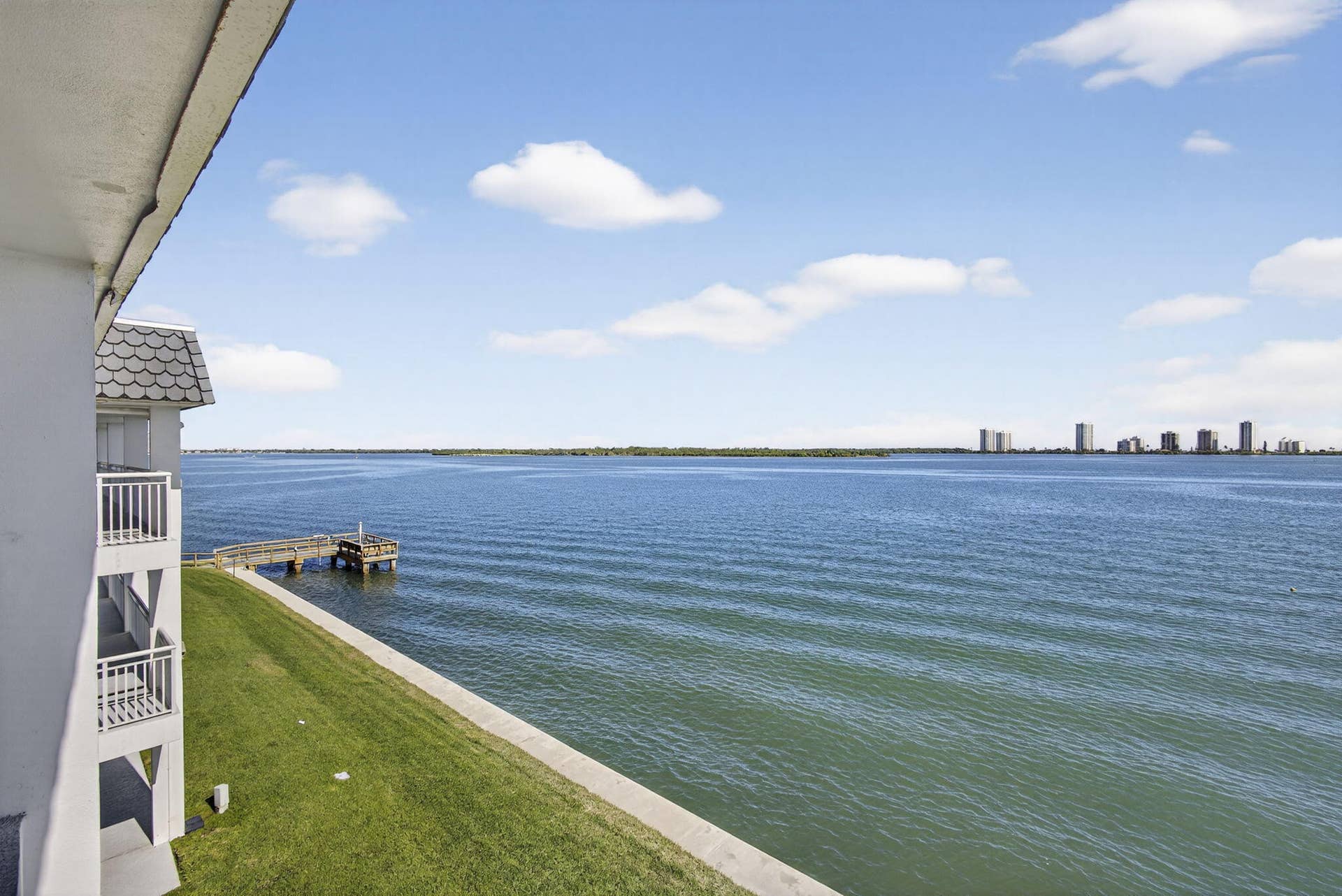 100 Shore Court, #307, North Palm Beach, FL 33408 view