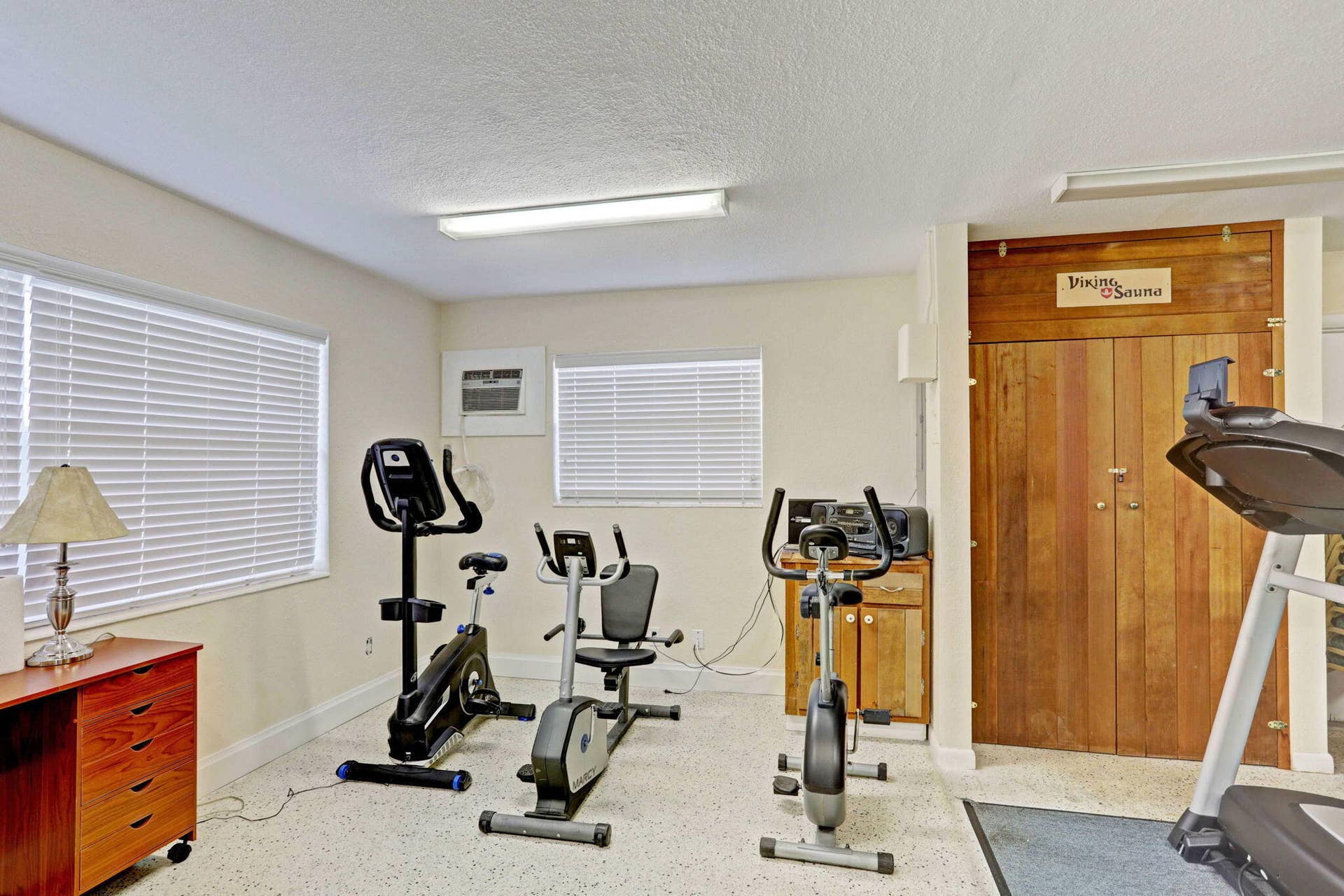 100 Shore Court, #307, North Palm Beach, FL 33408 clubhouse fitness