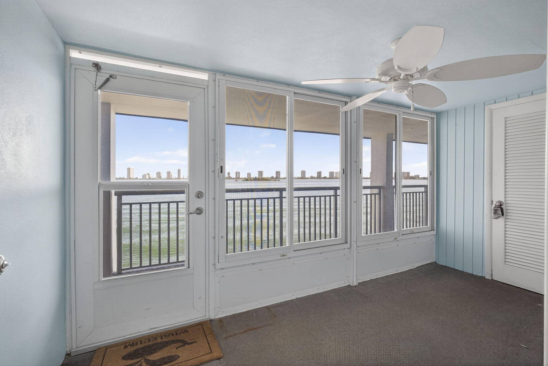 100 Shore Court, #307, North Palm Beach, FL 33408 lanai