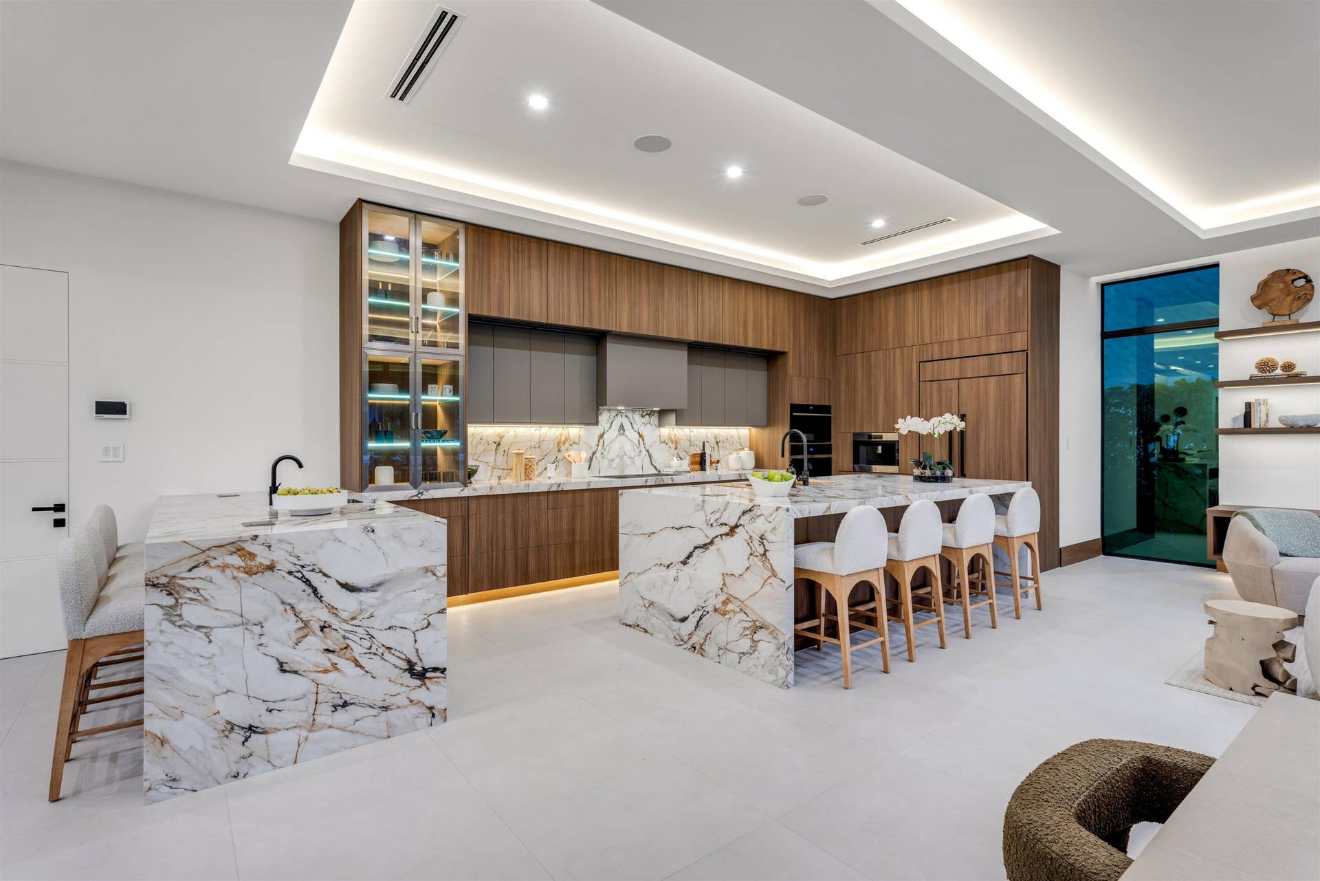 KITCHEN_ANGLE