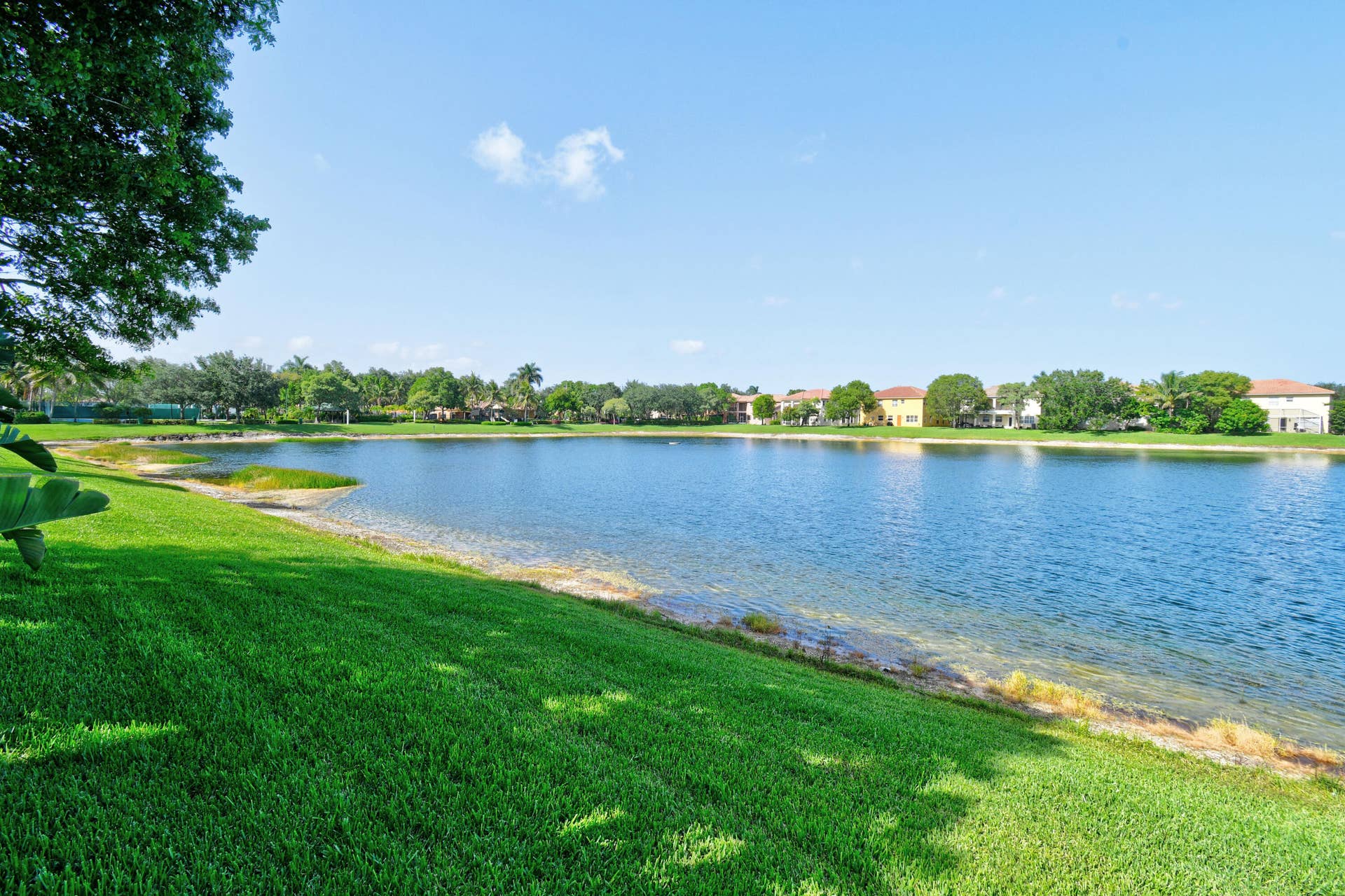 700 Cresta Circle, West Palm Beach, FL 33413 700CrestaCir(71)