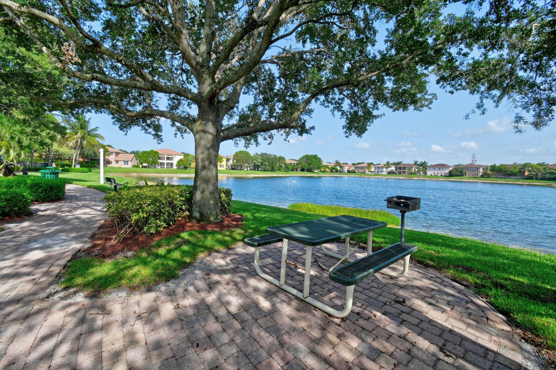 700 Cresta Circle, West Palm Beach, FL 33413 700CrestaCir(83)