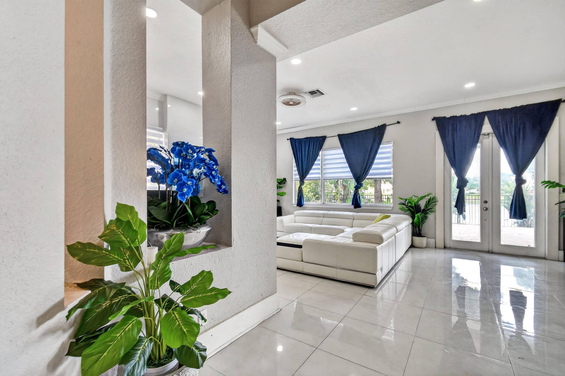 700 Cresta Circle, West Palm Beach, FL 33413 700CrestaCir(16)