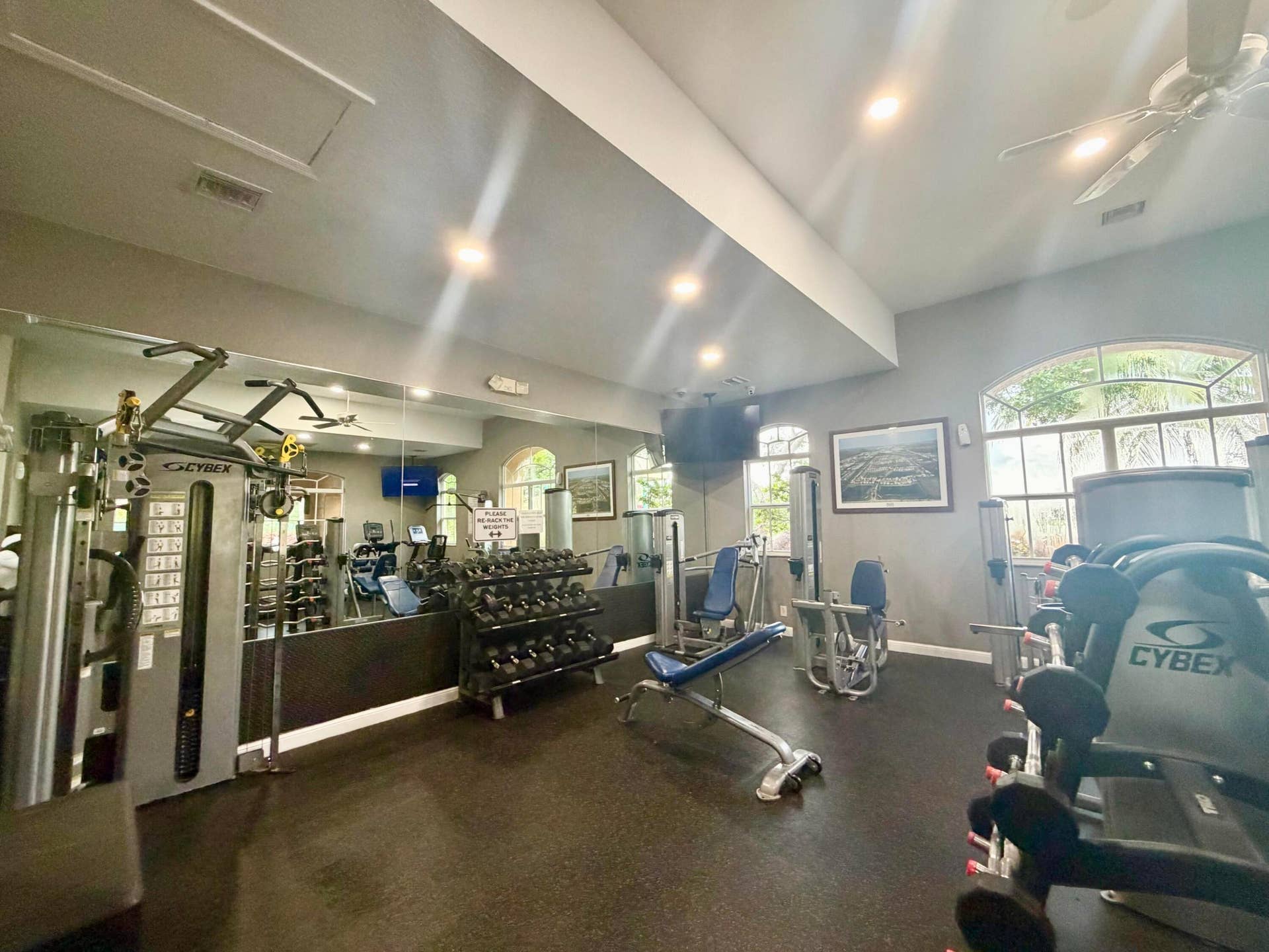 700 Cresta Circle, West Palm Beach, FL 33413 IMG_1284