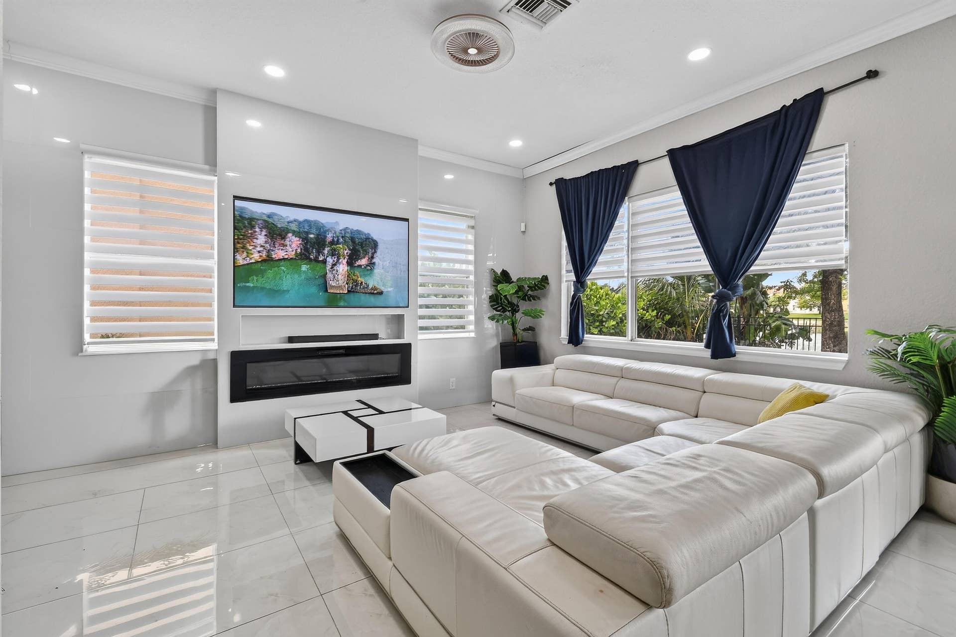 700 Cresta Circle, West Palm Beach, FL 33413 700CrestaCir(18)