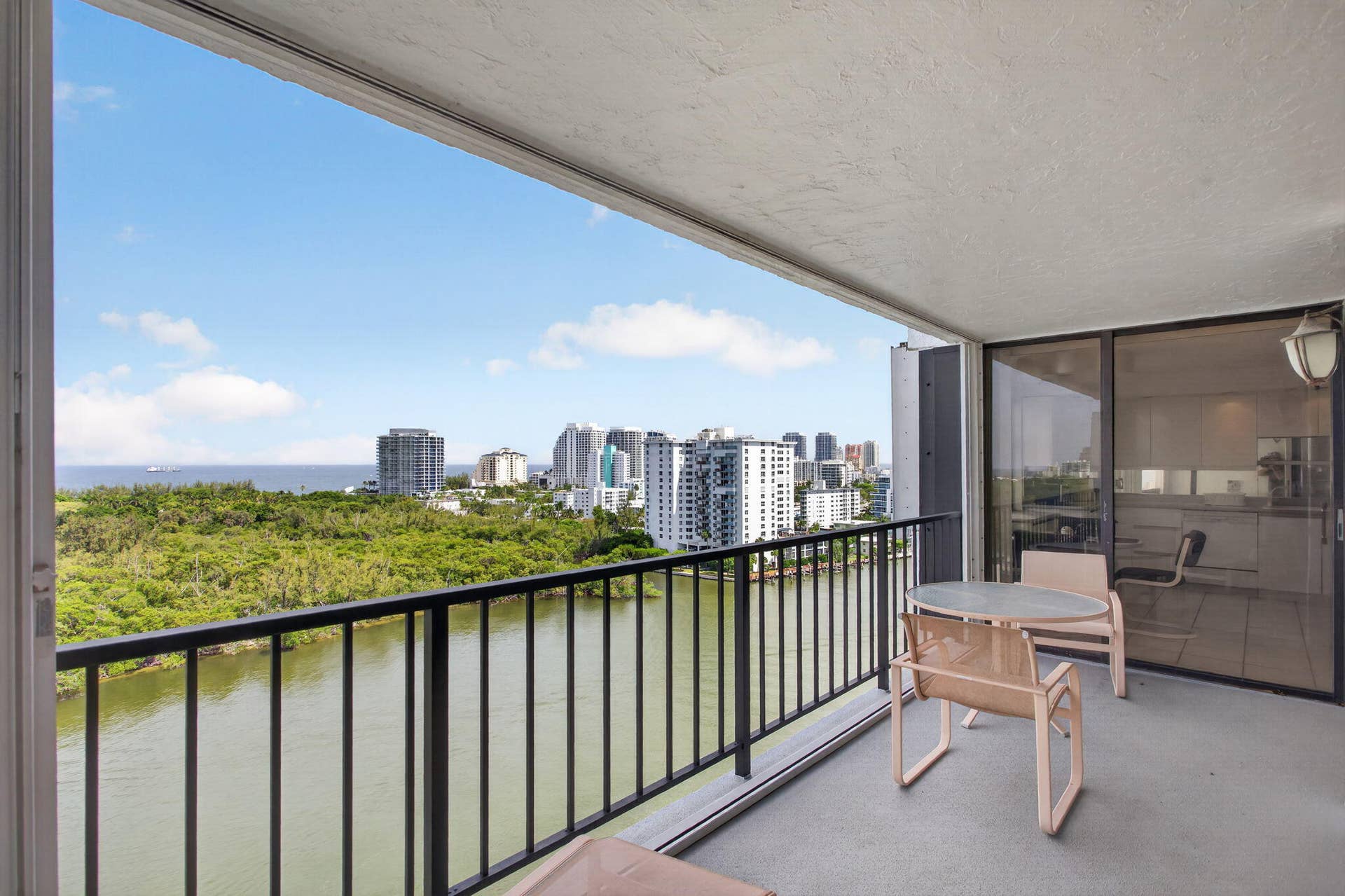 936 Intracoastal Drive, #16e, Fort Lauderdale, FL 33304 25-web-or-mls-936-7976