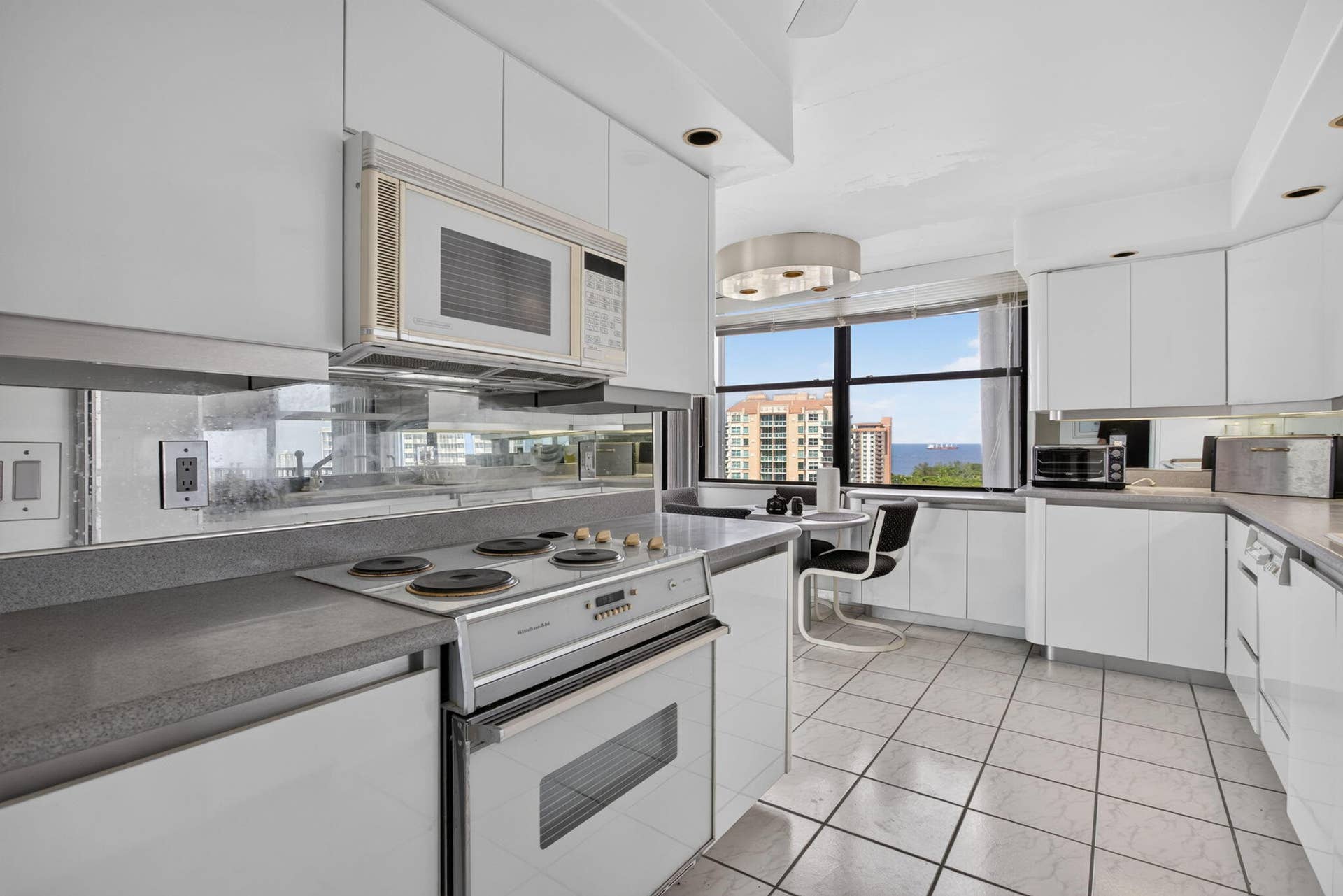 936 Intracoastal Drive, #16e, Fort Lauderdale, FL 33304 18-web-or-mls-936-7941
