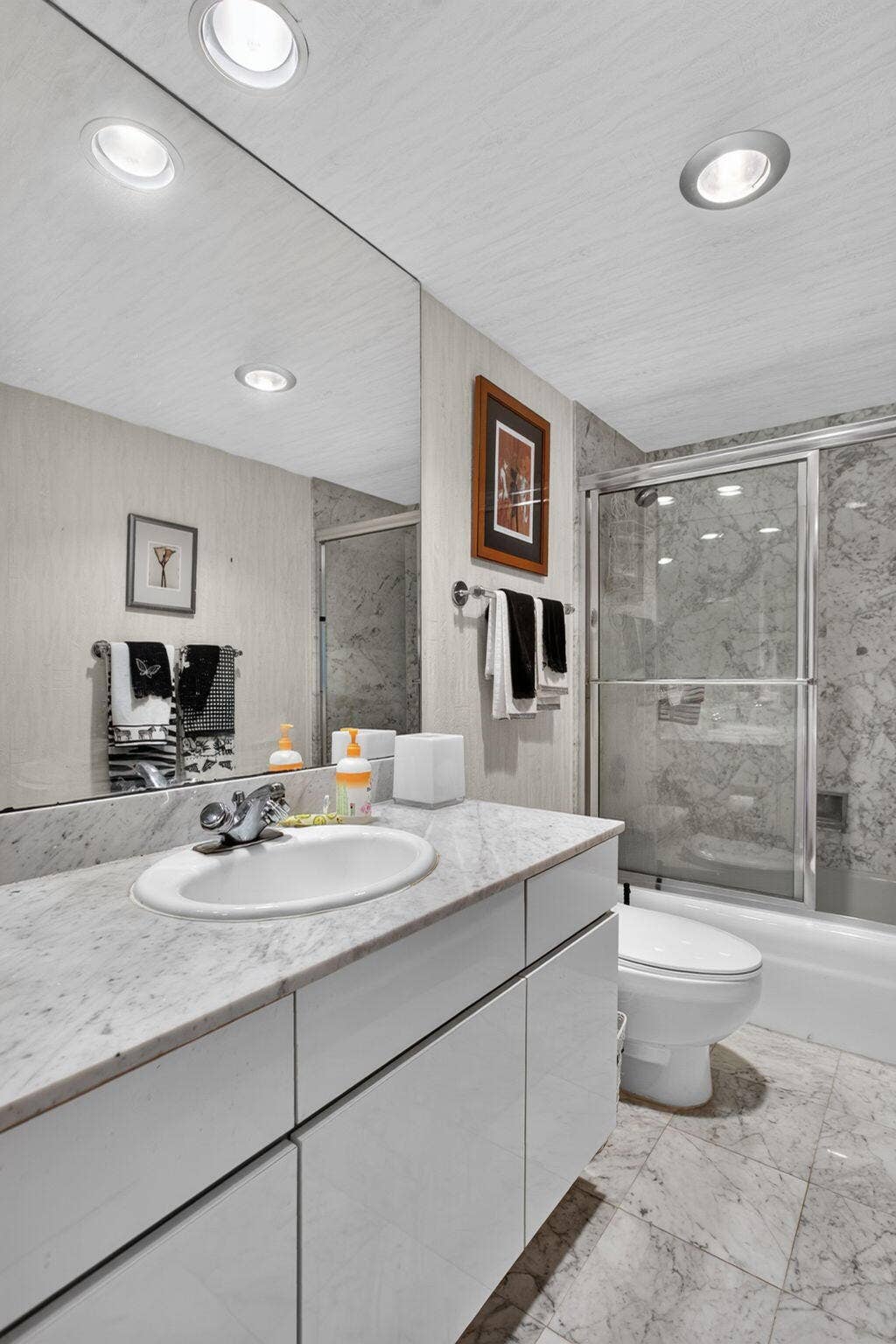 936 Intracoastal Drive, #16e, Fort Lauderdale, FL 33304 33-web-or-mls-936-8016