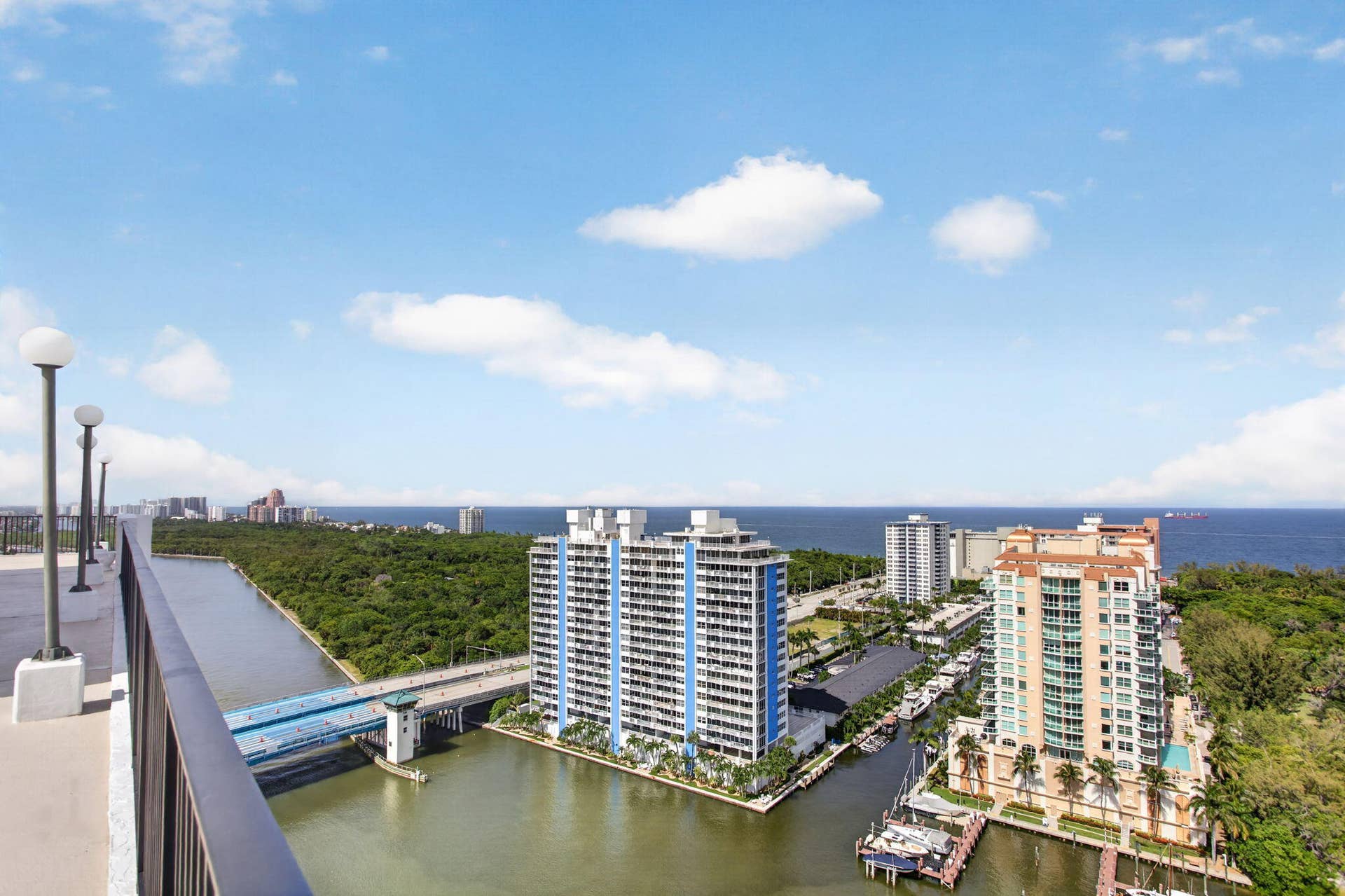 936 Intracoastal Drive, #16e, Fort Lauderdale, FL 33304 47-web-or-mls-936-8087
