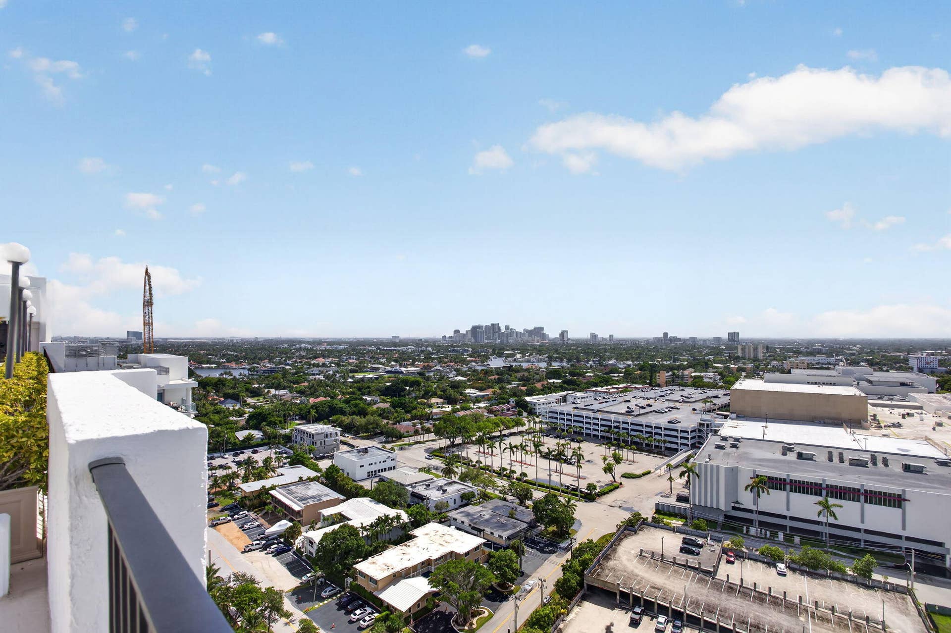 936 Intracoastal Drive, #16e, Fort Lauderdale, FL 33304 46-web-or-mls-936-8081