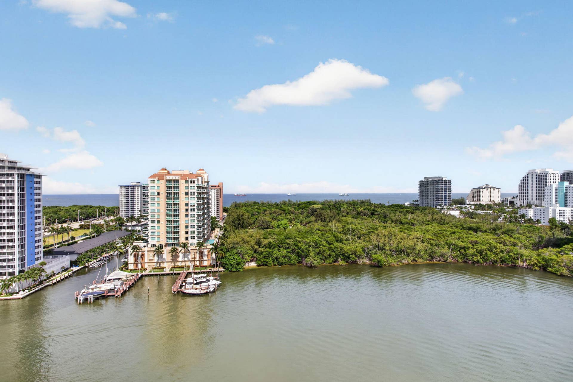 936 Intracoastal Drive, #16e, Fort Lauderdale, FL 33304 28-web-or-mls-936-7993