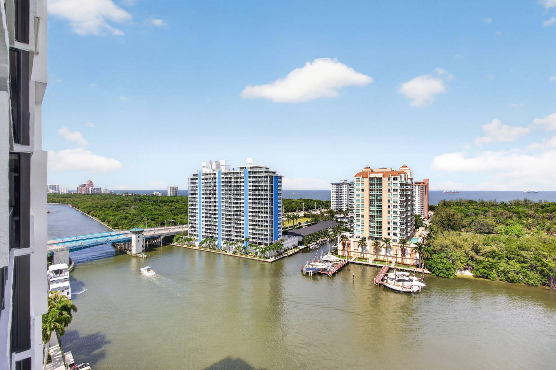 936 Intracoastal Drive, #16e, Fort Lauderdale, FL 33304 27-web-or-mls-936-7987