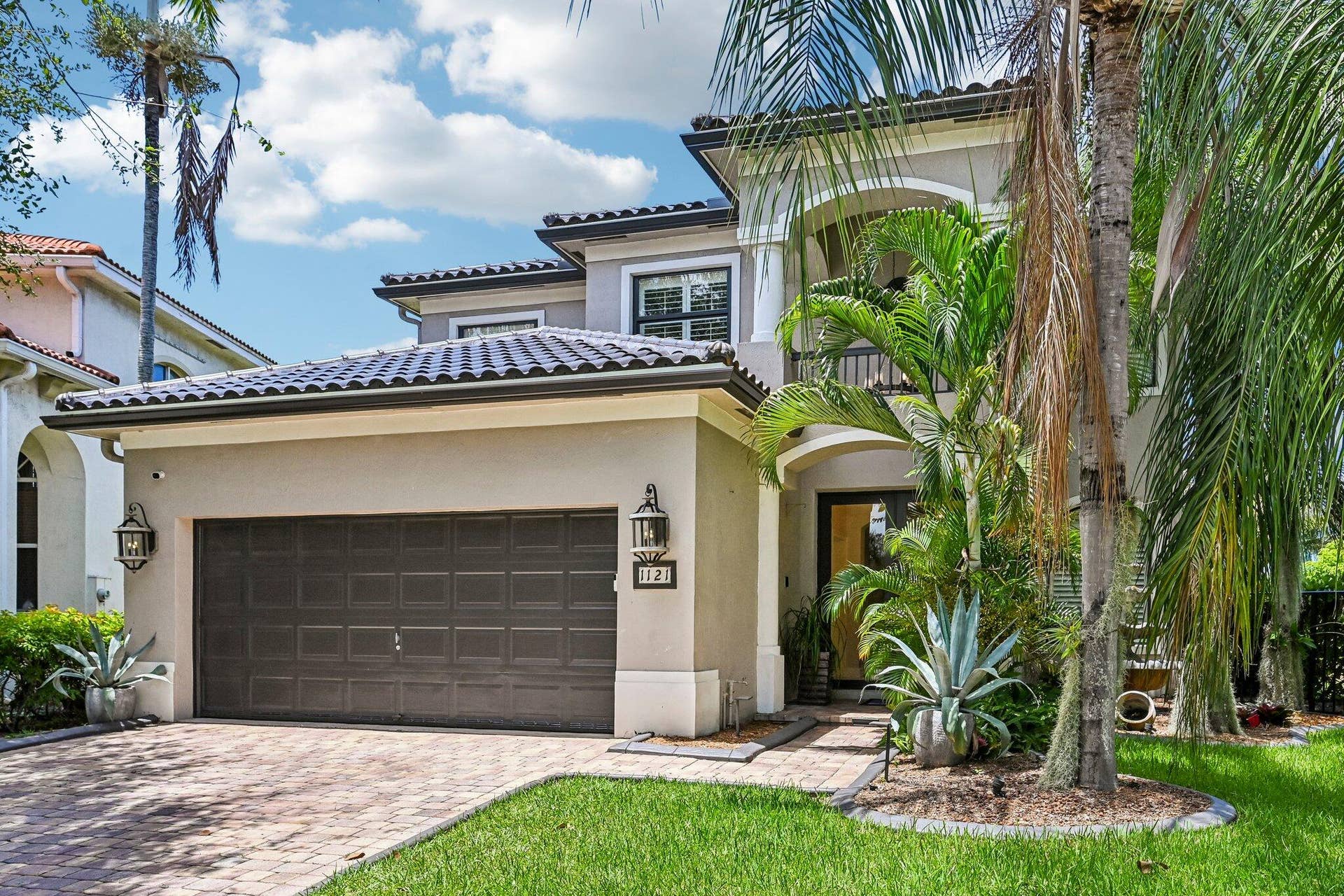 12-web-or-mls-Center Stone Ln-S1107-003