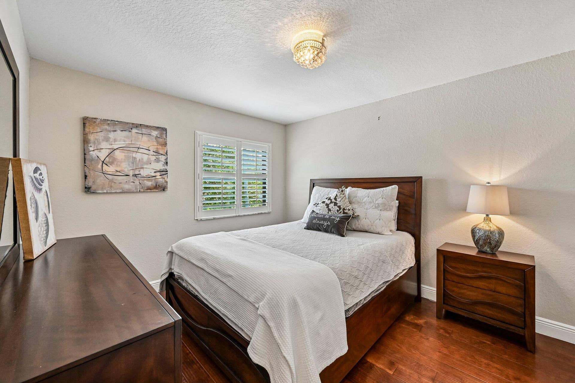37-web-or-mls-Center Stone Ln-S1107-031