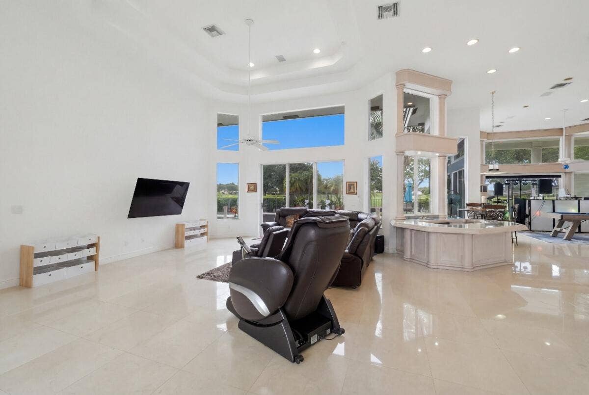1716 NW 124th Way, Coral Springs, FL 33071 043_DSC04685_reedit_ae367d97_MLS