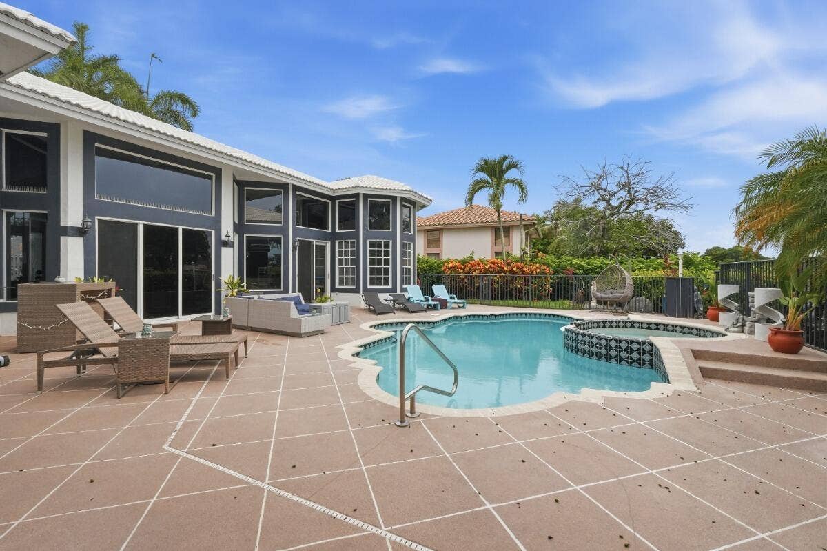 1716 NW 124th Way, Coral Springs, FL 33071 060_DSC04787_autoremove_45214984_MLS
