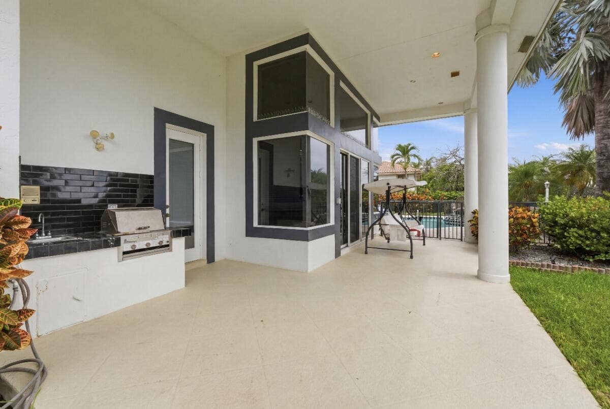 1716 NW 124th Way, Coral Springs, FL 33071 013_DSC04802_reedit_5bea204c_MLS
