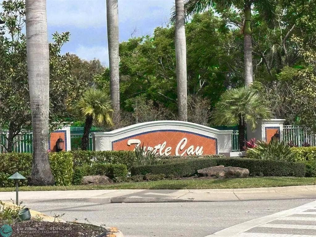 8023 Big Pine Way, Riviera Beach, FL 33407 e26c0474-1589-4f2b-bb4c-0e9c271e4f81