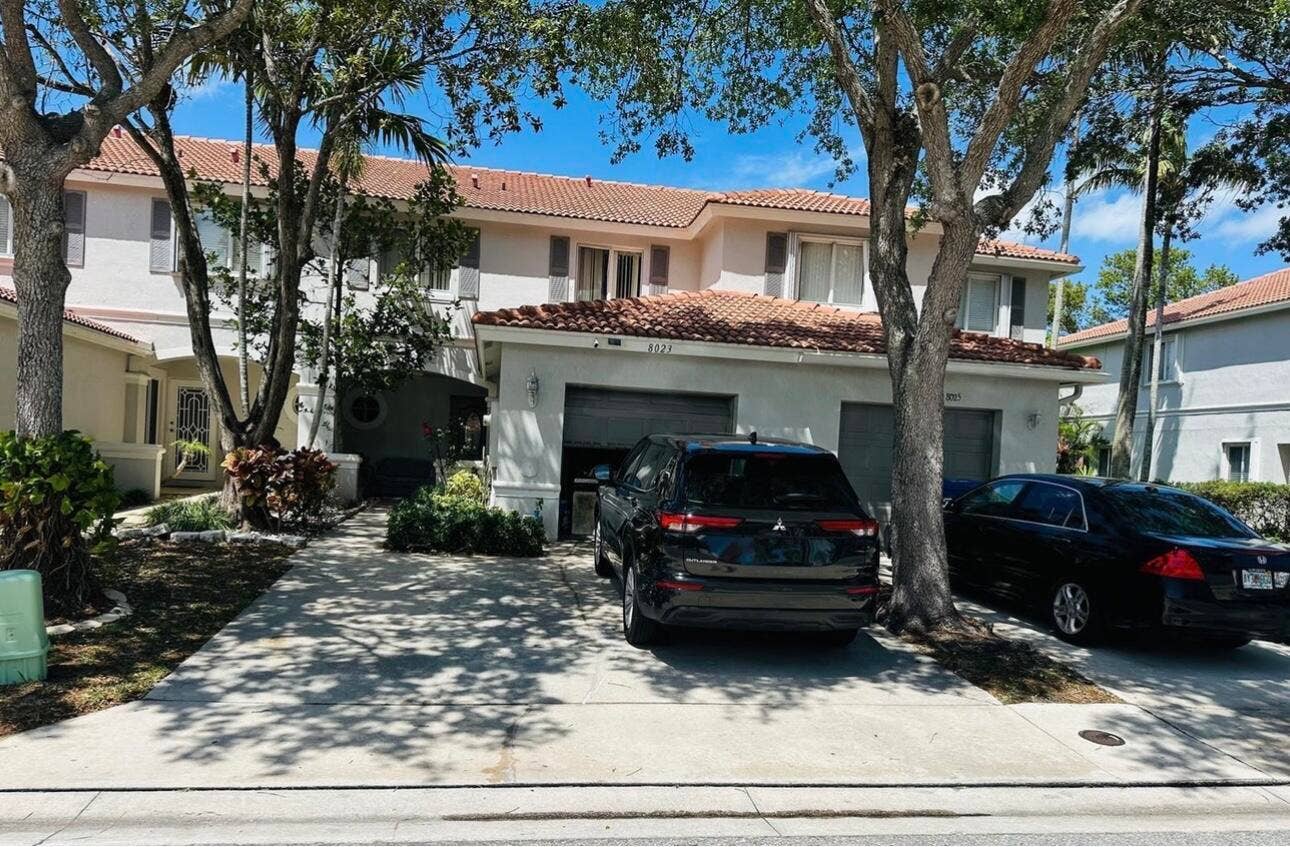 8023 Big Pine Way, Riviera Beach, FL 33407 IMG_9846