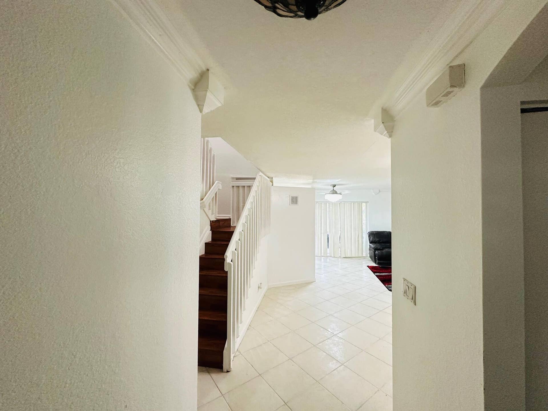 8023 Big Pine Way, Riviera Beach, FL 33407 IMG_9619