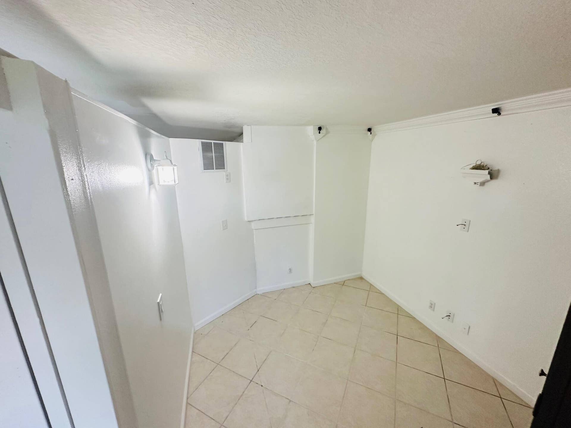 8023 Big Pine Way, Riviera Beach, FL 33407 IMG_9616