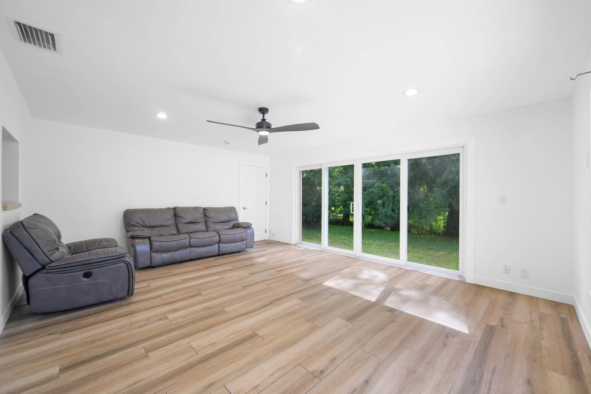 5288 SW 92nd Terrace, Cooper City, FL 33328 05 (Custom)