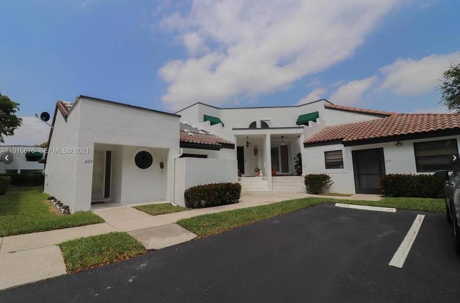 Property photo for 223 NW 36th Avenue, Deerfield Beach, FL