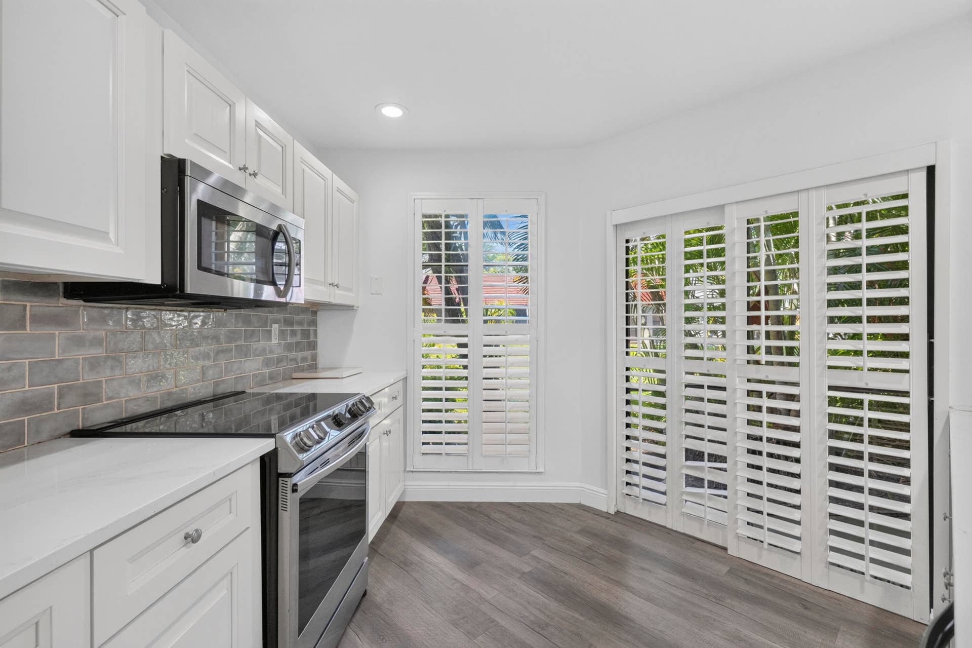 223 NW 36th Avenue, Deerfield Beach, FL 33442 08-8I8A0862