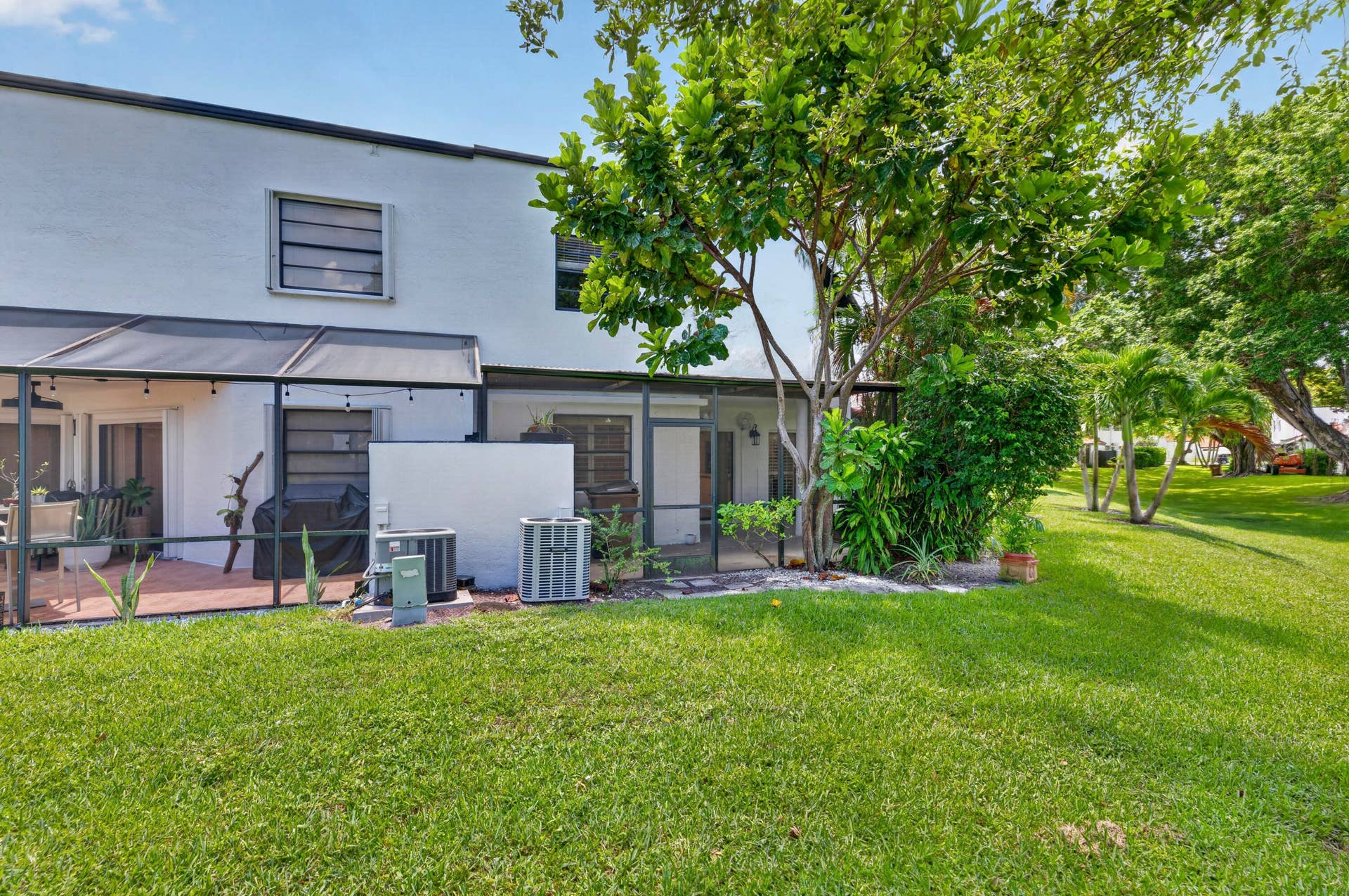 223 NW 36th Avenue, Deerfield Beach, FL 33442 29-8I8A0987
