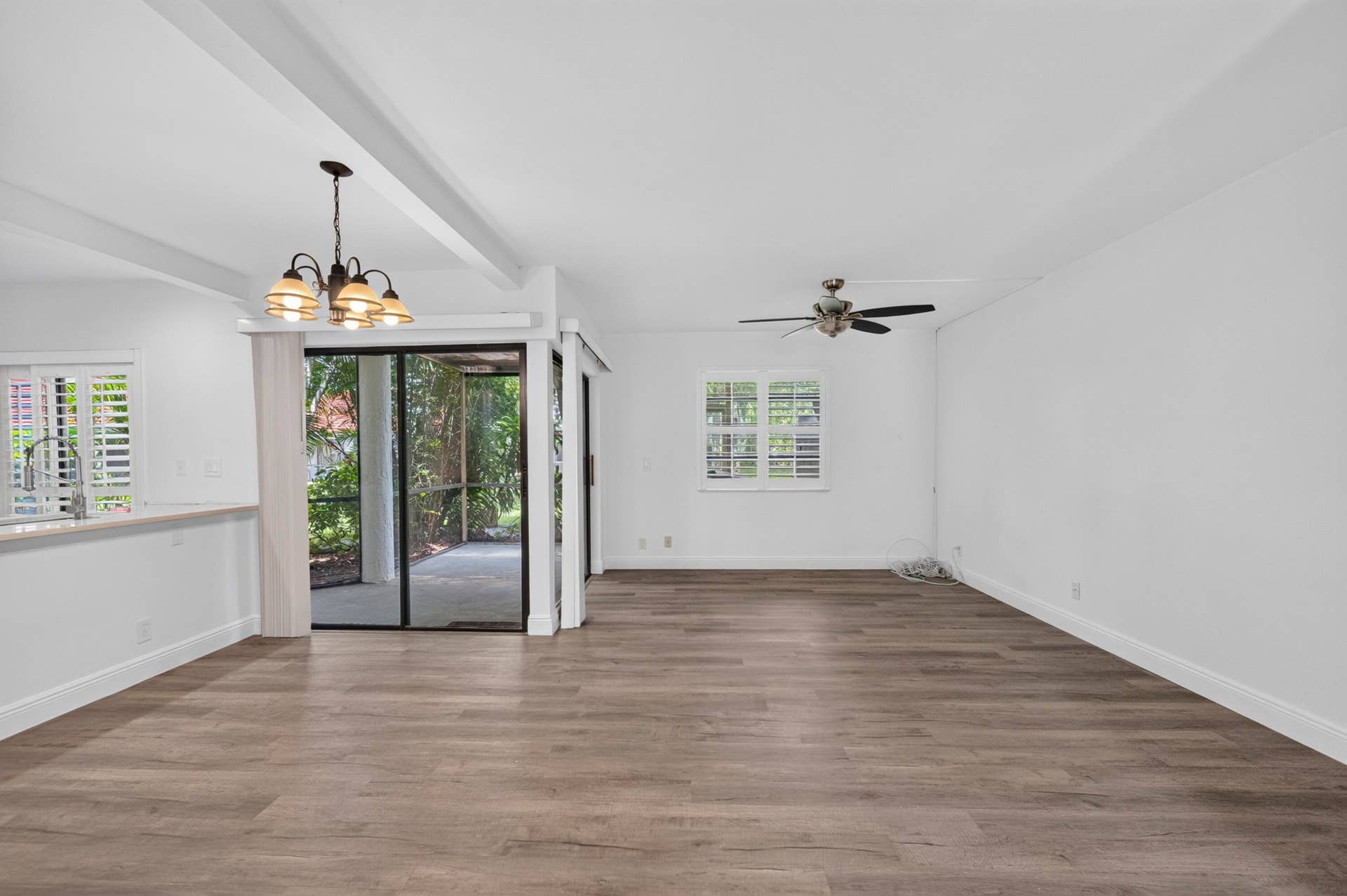 223 NW 36th Avenue, Deerfield Beach, FL 33442 04-8I8A0956
