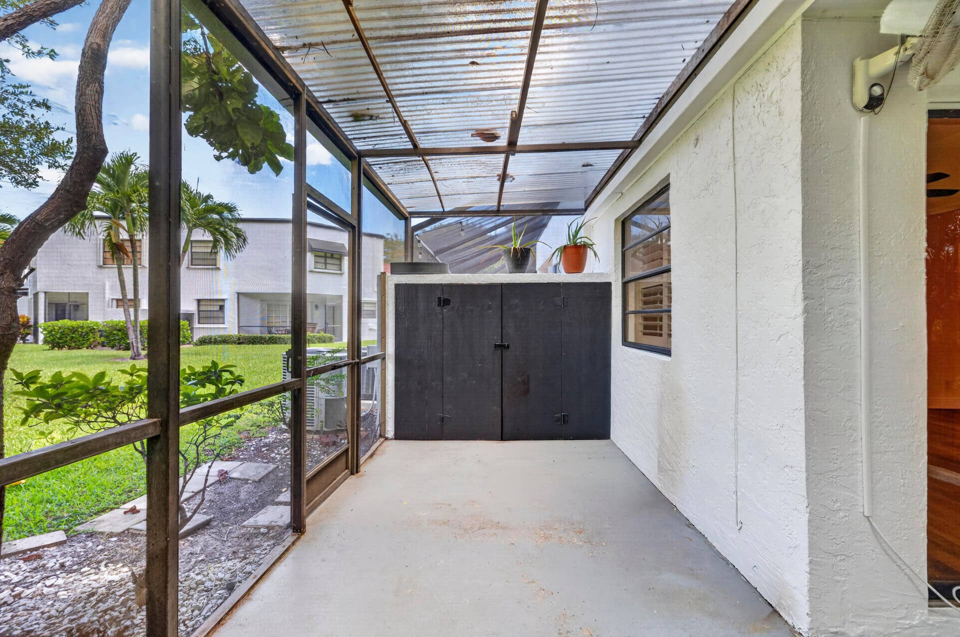 223 NW 36th Avenue, Deerfield Beach, FL 33442 25-8I8A0967