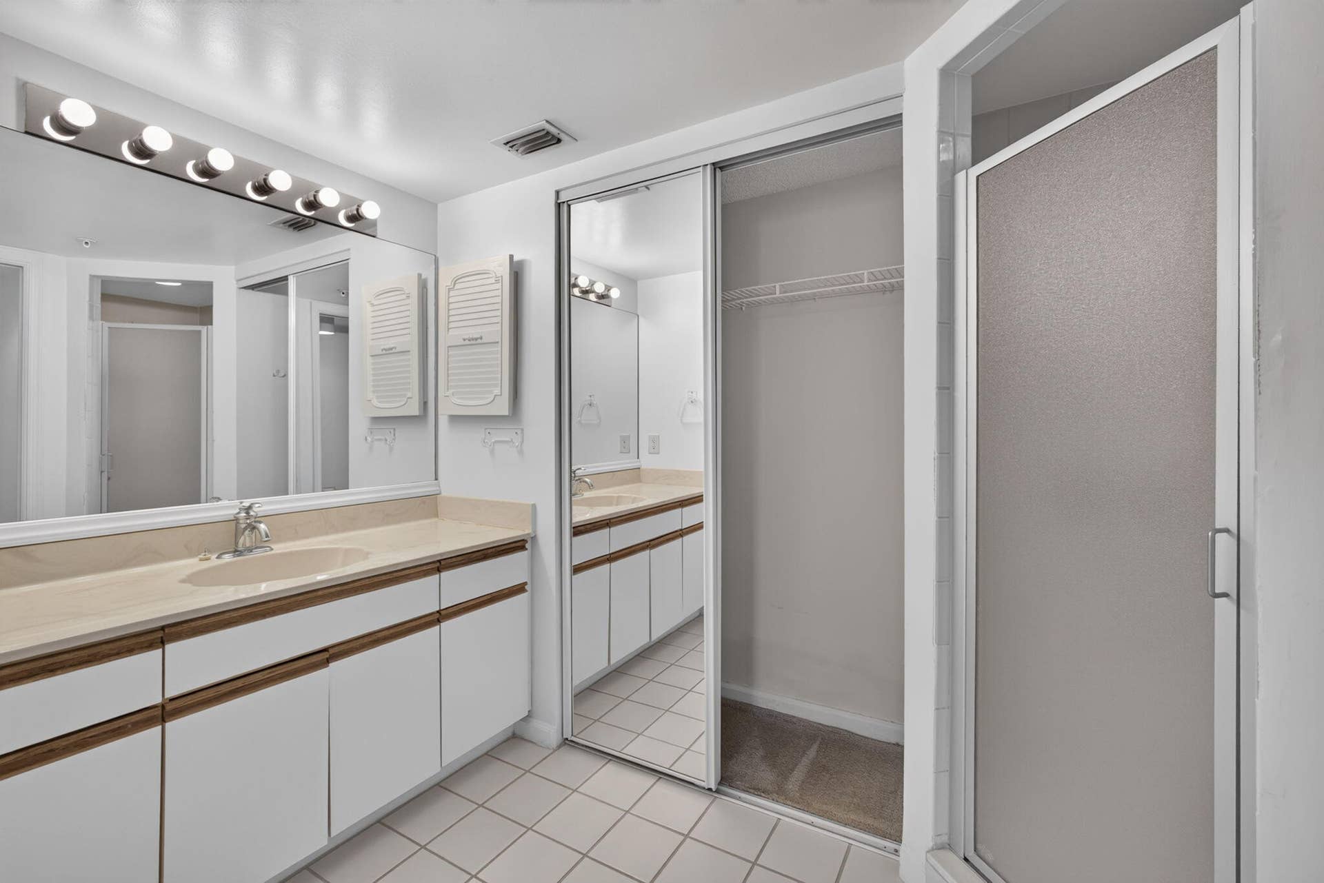 700 Uno Lago Drive, #403, Juno Beach, FL 33408 Primary Bath