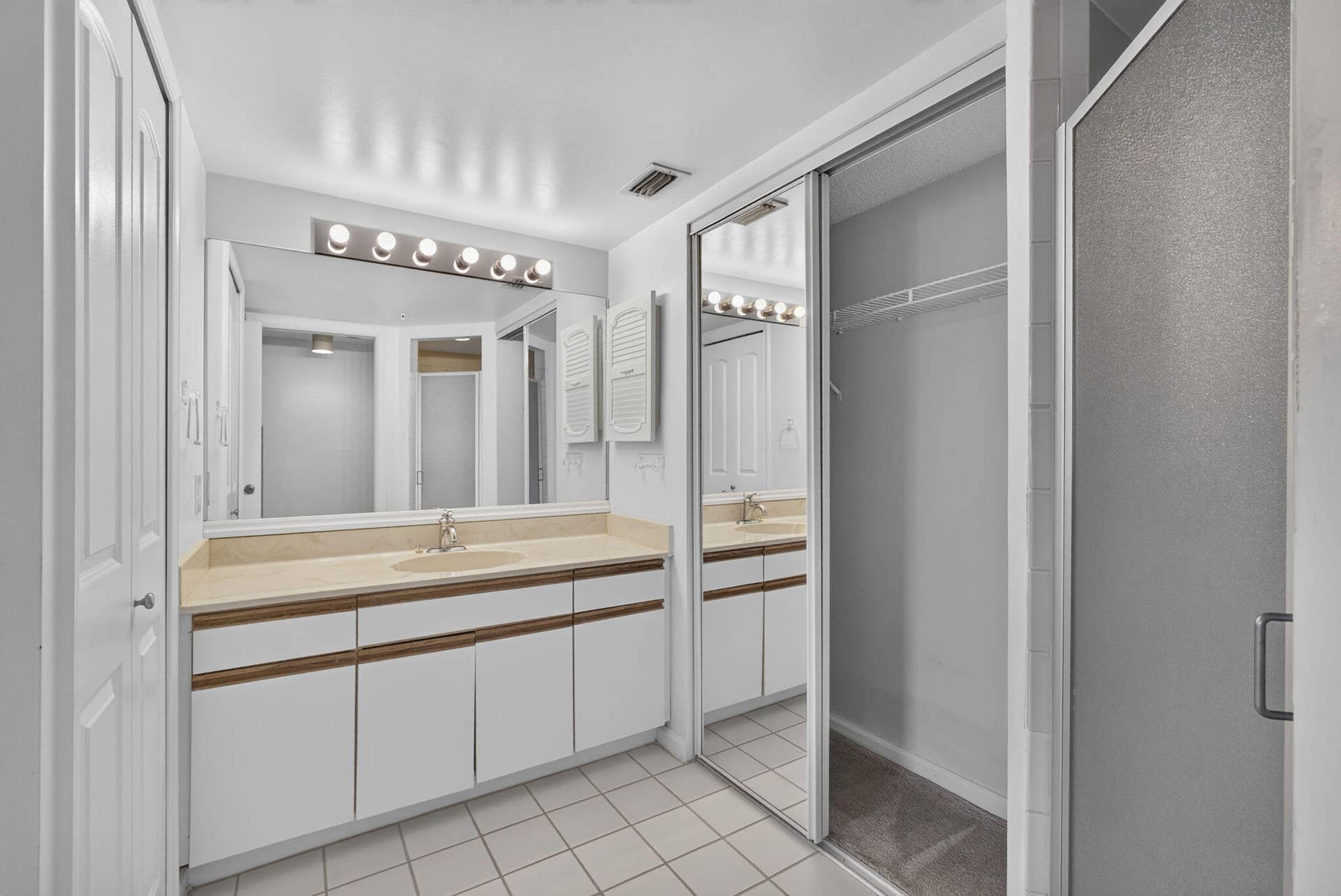 700 Uno Lago Drive, #403, Juno Beach, FL 33408 Primary Bath
