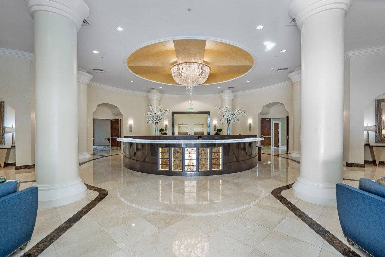 24 HOUR CONCIERGE SERVICES & MANNED GUARD GATE