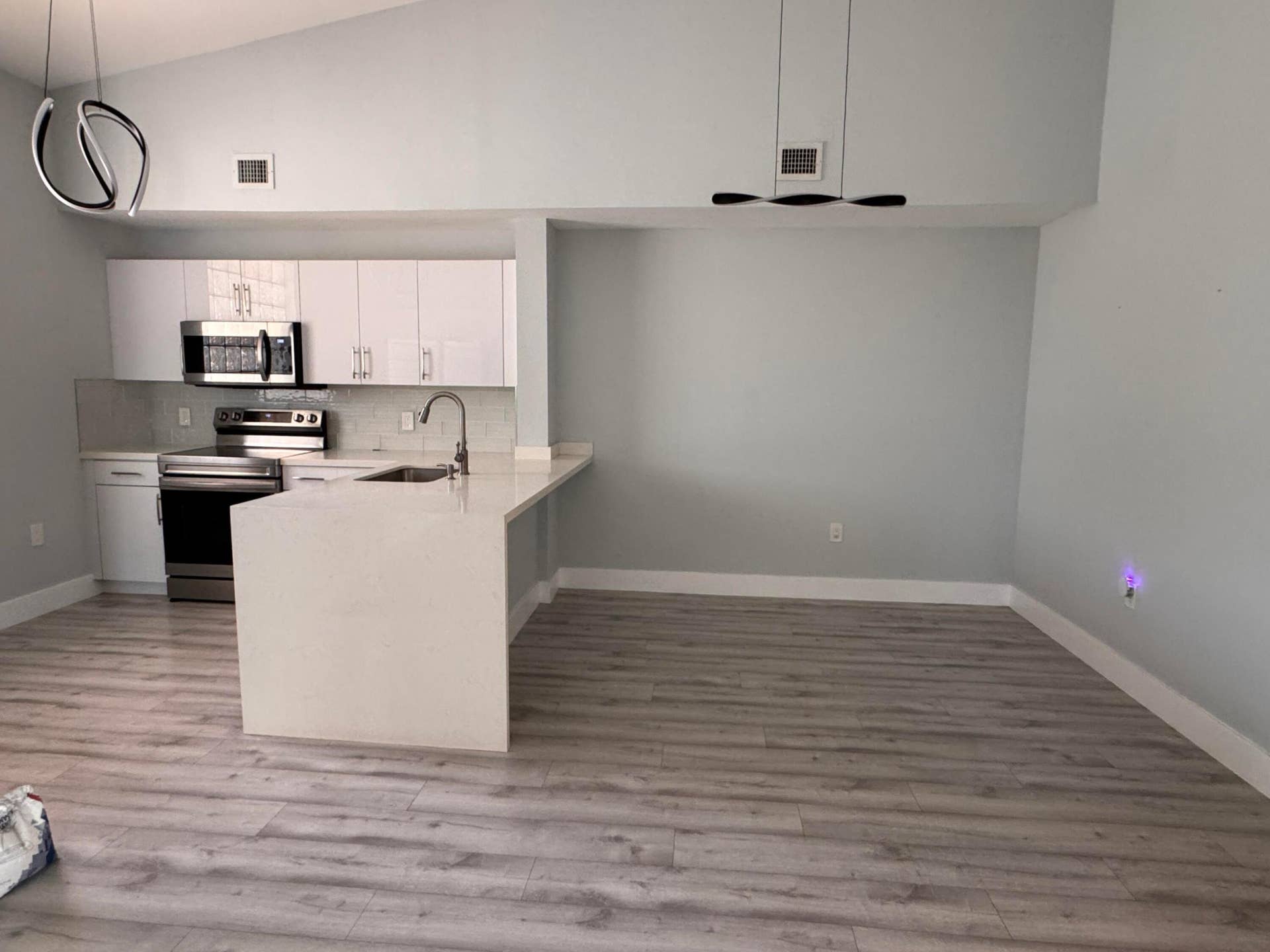 6936 SW 39th Street, #D203, Davie, FL 33314 KT DINING AREA