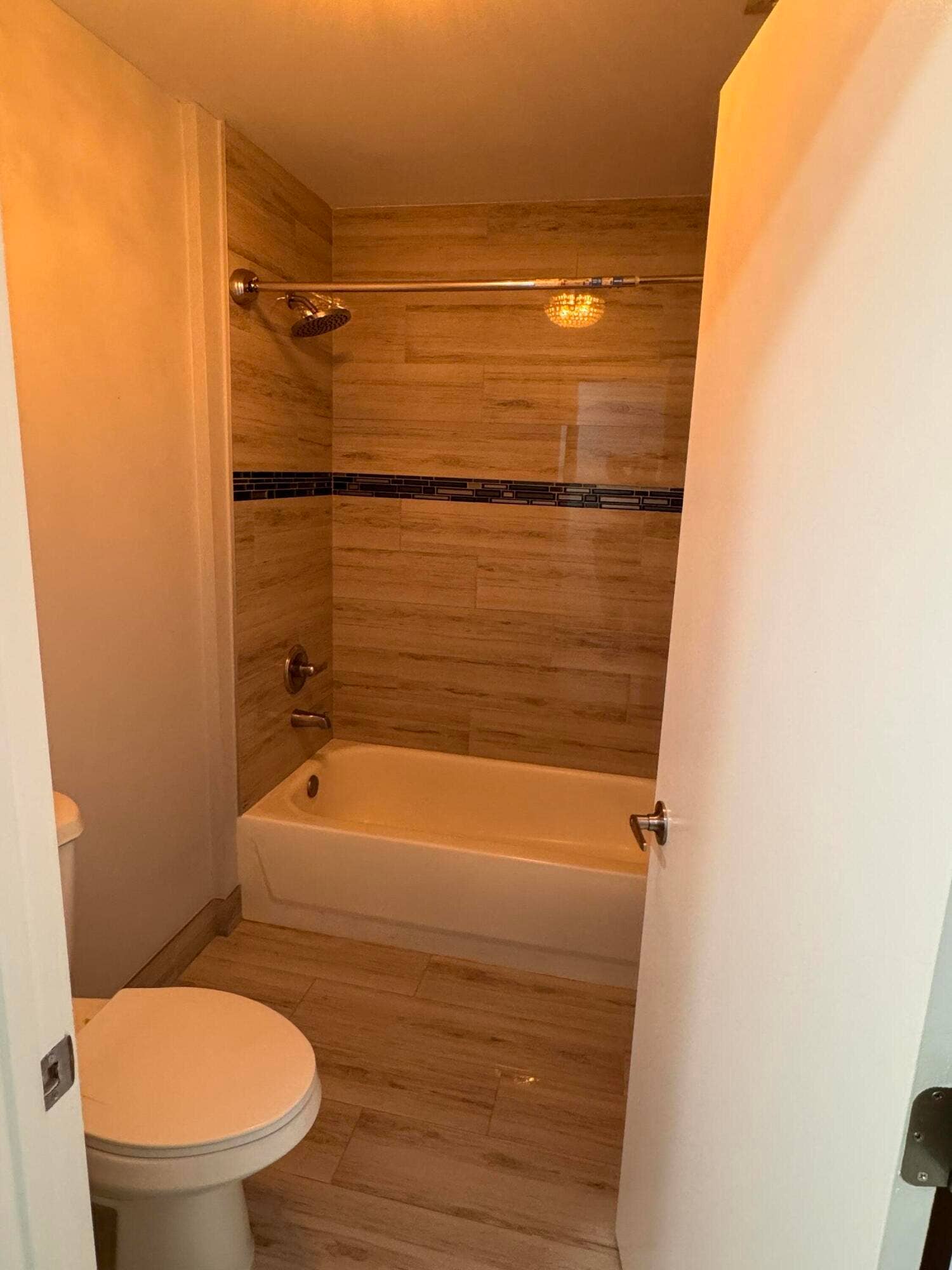 6936 SW 39th Street, #D203, Davie, FL 33314 IMG_5339