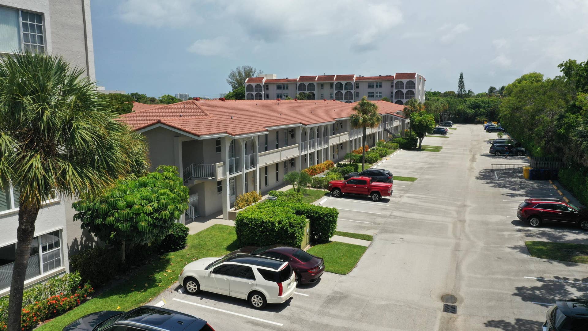 2 story walk up