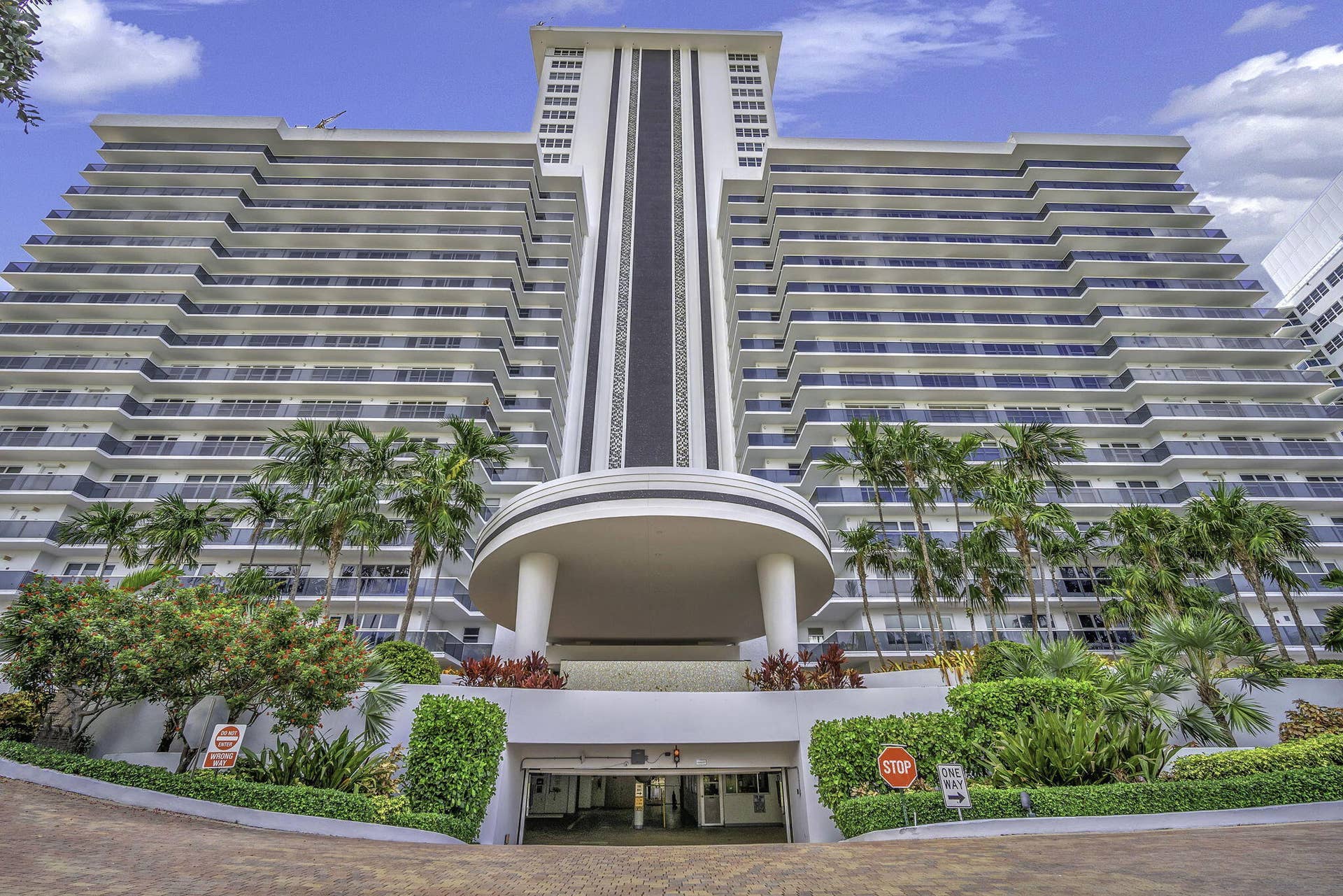 3500 Galt Ocean Drive, #2115, Fort Lauderdale, FL 33308 21-web-or-mls-DSC08060